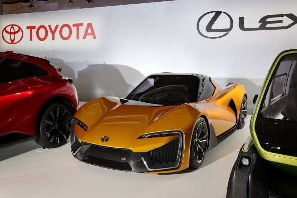 30 modela električnih vozila na baterije do 2030. - Sports EV