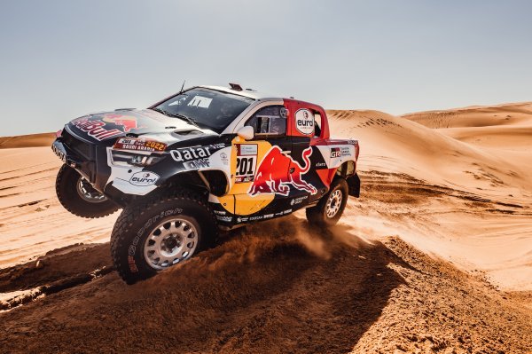 Al-Attiyah s Toyotom GR DKR Hilux T1+ vodi na reliju Dakar 2022: 7. etapa