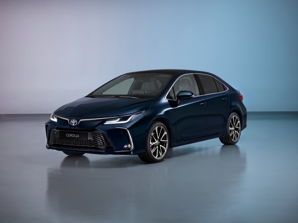 Toyota najavljuje novu Corollu za 2023.: limuzina