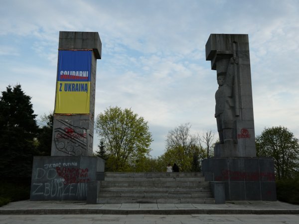 Unakažen spomenik, Olsztyn, Poljska (2022.)