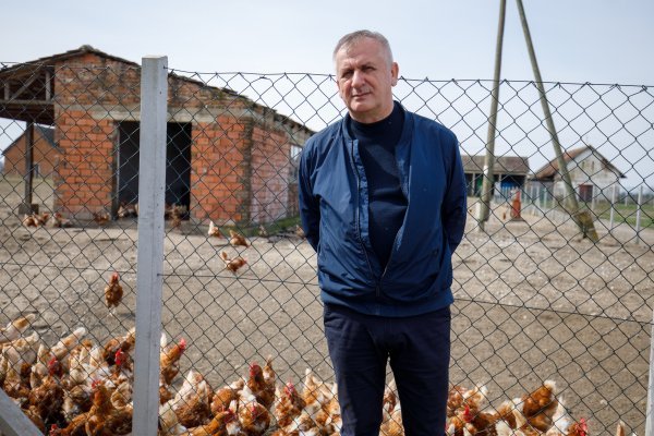 Zdenko Podolar, direktor Agro-klastera Vukovarsko-srijemske županije, na farmi u Soljanima