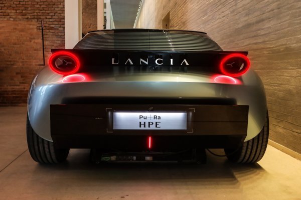 Lancia Pu+Ra HPE koncept