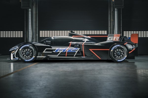 Toyota Gazoo Racing 'GR H2 Racing Concept' prototip vozila s vodikovim motorom za buduću H2 kategoriju 24 sata Le Mansa