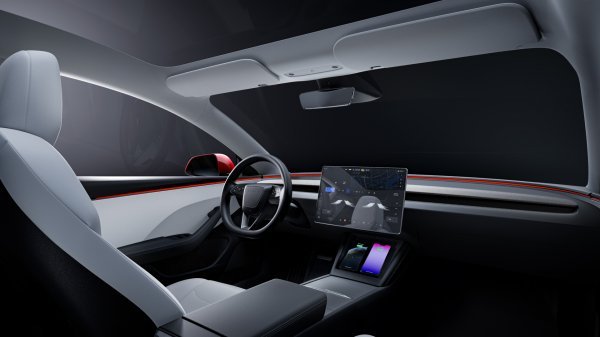 Tesla značajno ažurirala Model 3