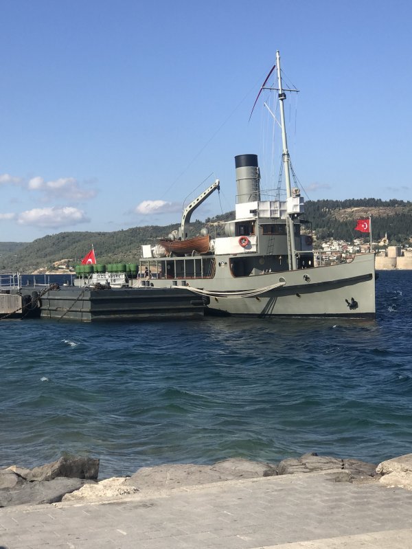 Brod Nusret naručila je osmanska mornarica 1913. godine, a 2008. godine njegova replika izgrađena je u Golcuku i prebačena u Canakkale