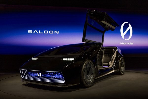 'Honda 0 serija': Saloon