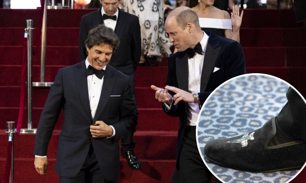 Tom Cruise i princ William u cipelama s avionima na londonskoj premijeri 2022. godine
