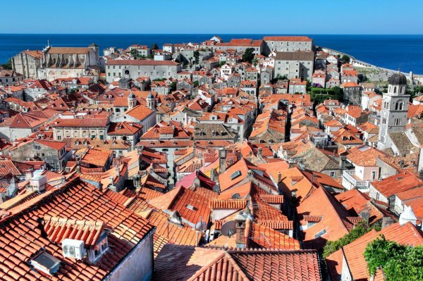 Dubrovnik ima prosječnu naknadu za dodatne usluge od 16,16% 