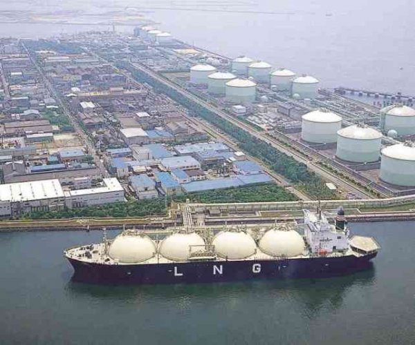 Moskva svim silama pokušava učiniti gradnju LNG terminala neisplativom