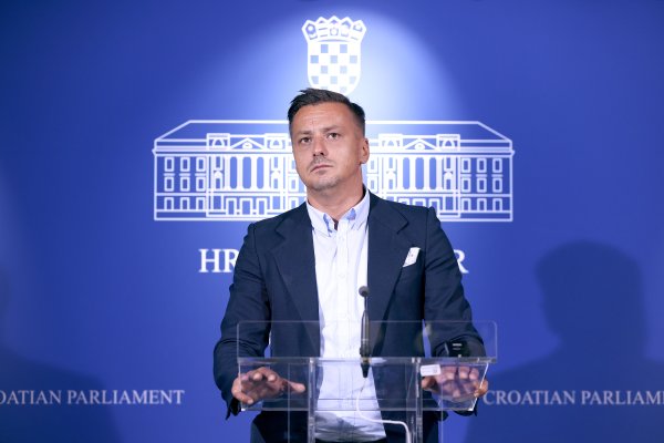 Kujundžić: 'Opet je došlo do pretvaranja Hrvatske u nekakvu cirkus igru'