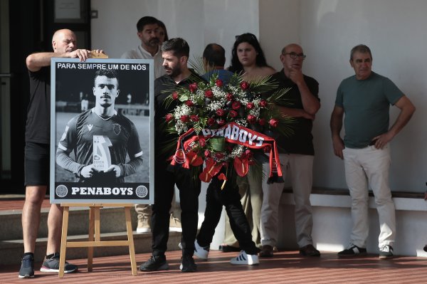 Diogo Jota i brat pokopani u Portugalu; pogledajte tko je sve stigao na sprovod