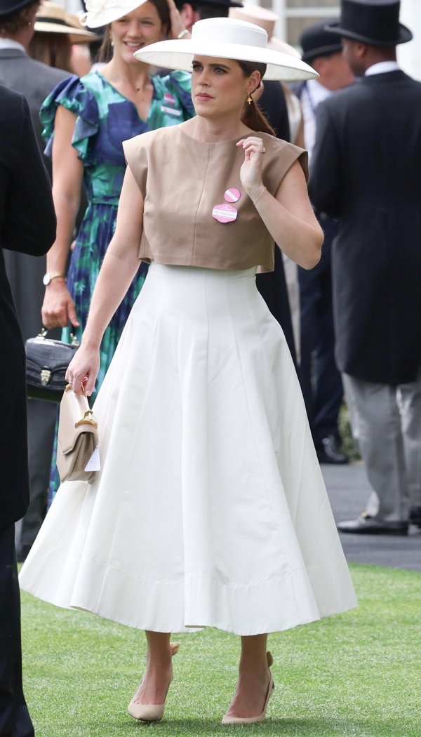 Princeza Eugenie dugo nije tako dobro izgledala: Ovo je savršena ljetna haljina