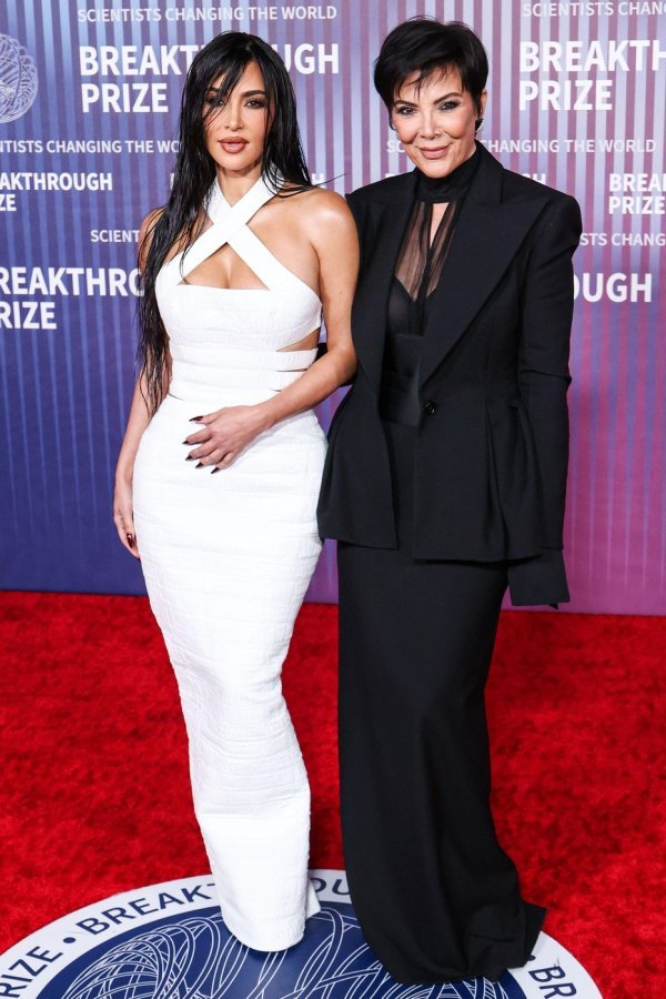 Velika promjena looka: Kim Kardashian više nije brineta