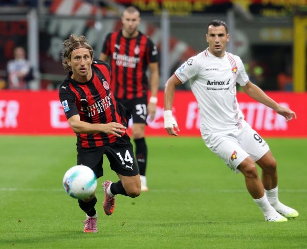 Luka Modrić zaludio Milanove navijače. Evo s kime ga uspoređuju