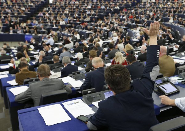 Europski parlament je donio odluku o privremenoj suspenziji pregovora s Turskom