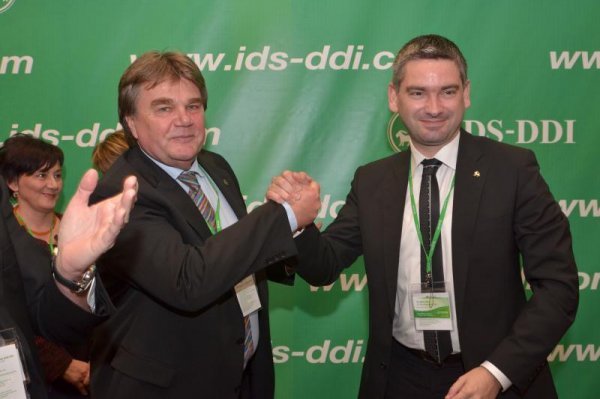 Stari i novi predsjednik IDS-a Ivan Jakovčić i Boris Miletić