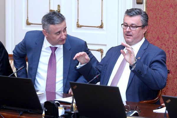 Karamarko i Orešković razišli su se u roku od pet mjeseci, iako je HDZ doveo bivšeg premijera na tu dužnost