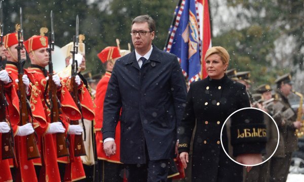Predsjednica je za Vučićev dolazak odjenula kaput sa zanimljivom porukom