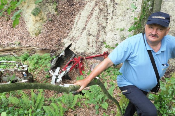Poštari već sedam godina pomažu udruzi Zelena stopa u čišćenju Hrvatske od olupina 