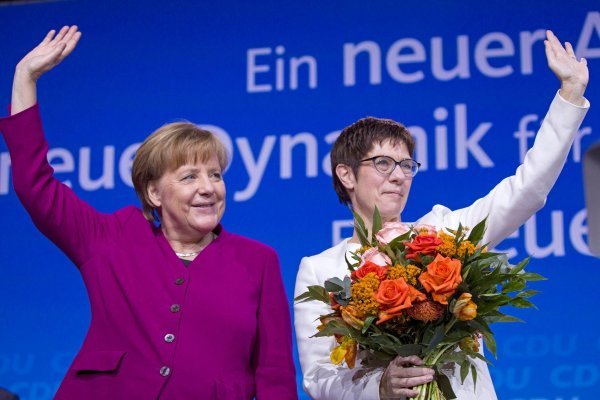 Angela Merkel i  Annegret Kramp-Karrenbauer