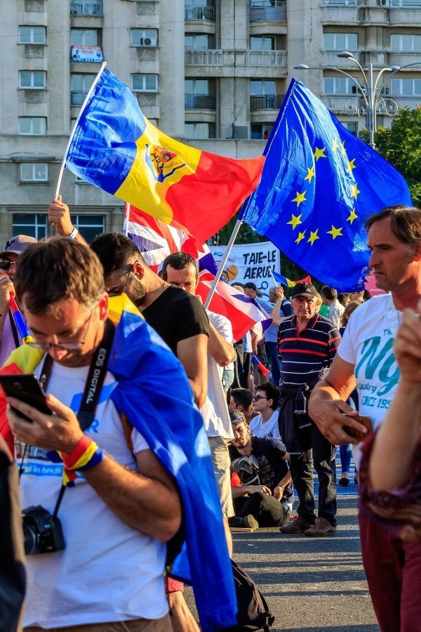 Više od polovice Rumunja smatra da EU ide u pravom smjeru, dok manje od četvrtine to vjeruje za vlastitu državu