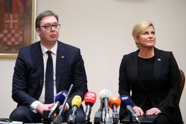 Aleksandar Vučić, Kolinda Grabar Kitarović