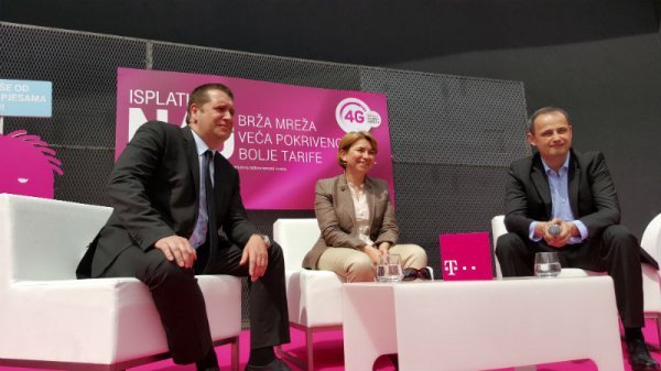 Richard Brešković, Nataša Rapaić i Agron Kadiu (Hrvatski telekom) tportal/Boris Radošević