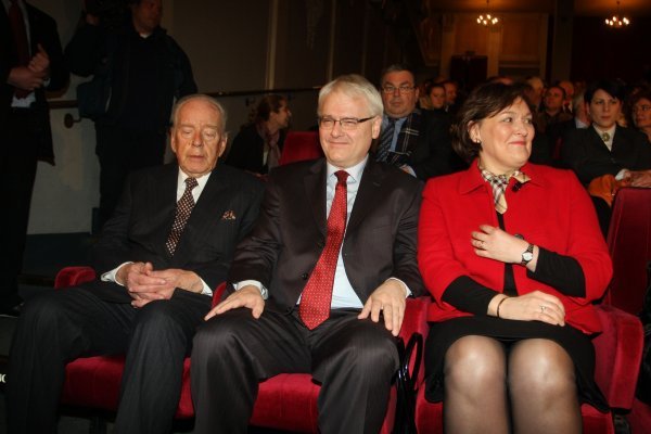 'Lončar je bio više nego uspješan diplomat', smatra bivši hrvatski predsjednik Ivo Josipović