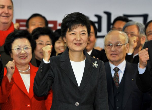 Park Geun-hye, koja je 'pala' zbog korupcijskoga skandala, 2012. je bila u utrci sa sadašnjim predsjednikom 