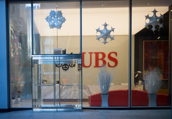 Švicarsku banku UBS žestoko su prorešetale američke financijske vlasti