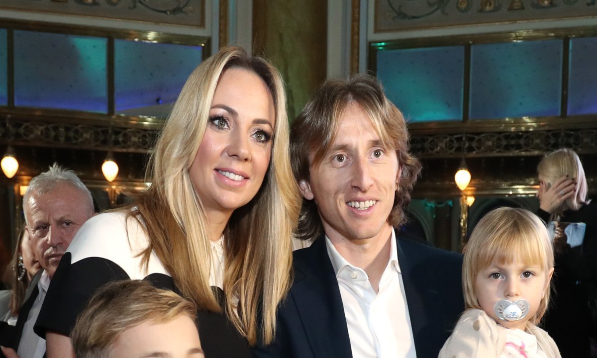 Rijedak trenutak tate i kćeri: Luka Modrić podijelio dirljiv video sa ...