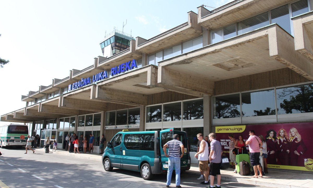 Popust od 100 posto na najmove poslovnih prostora i parking u Zračnoj ...