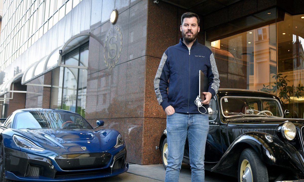 Mate Rimac posjetio rodno mjesto i s prijateljima iz djetinjstva ...