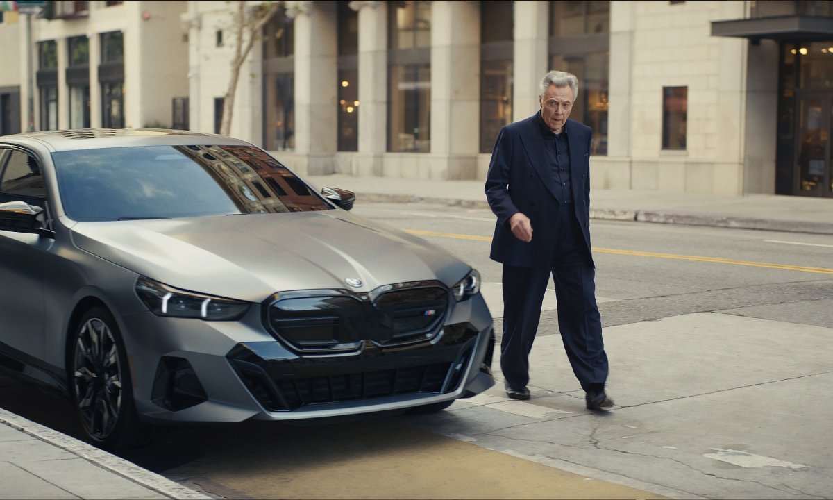 BMW se vraća reklamom na Super Bowl LVIII: Legendarni glumac u spotu ...