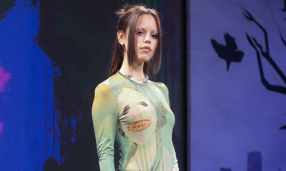 Kraljica gotike ponovno iznenađuje: Jenna Ortega servirala zapanjujući ...