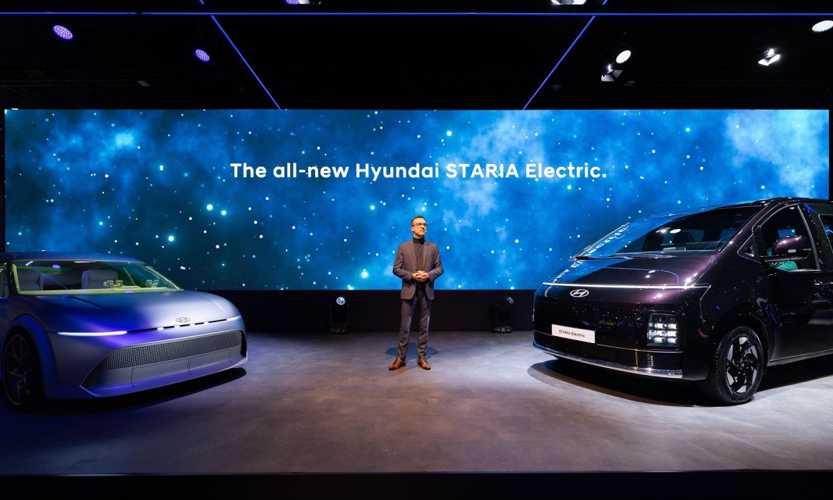 Hyundai pokazao model Staria Electric i koncept Three: Električni MPV i ...