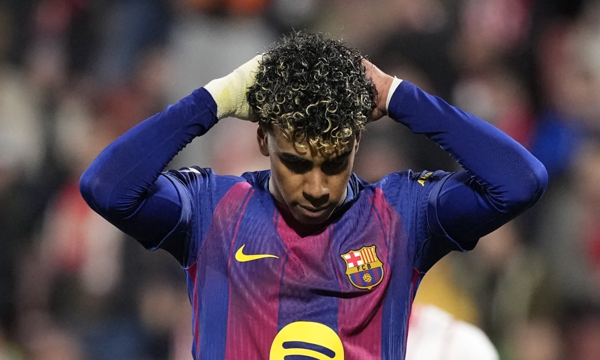 Kakav kiks Barcelone! Vodila pa izgubila i prepustila Realu vrh tablice Kép