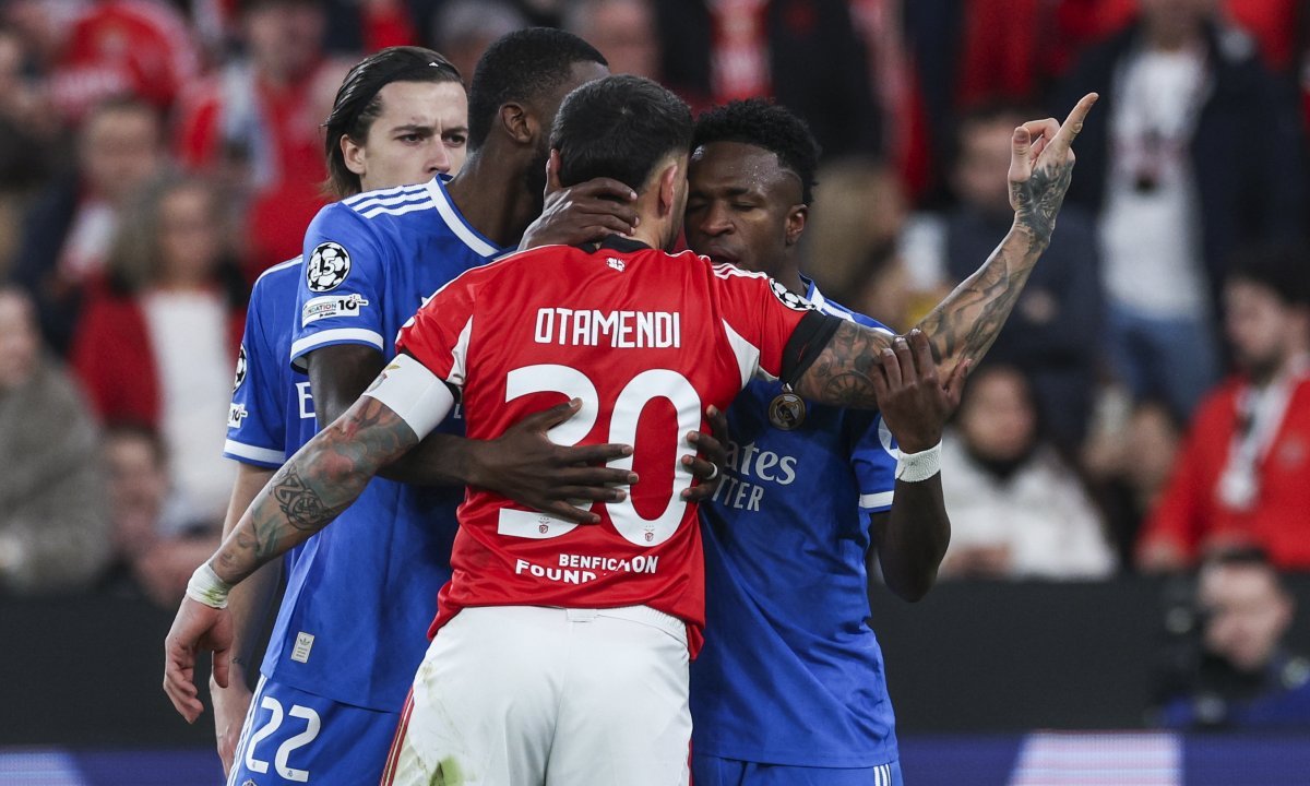 Otkriveno što je igrač Benfice rekao Viniciusu - nakon toga nastao je kaos Kép