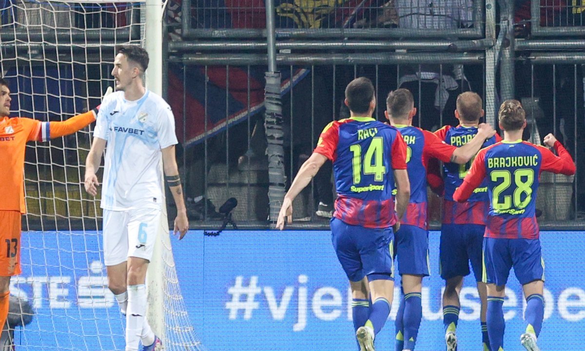 Ovo je svima promaknulo: Jedan igrač Hajduka dobio crveni karton u 111. minuti Kép