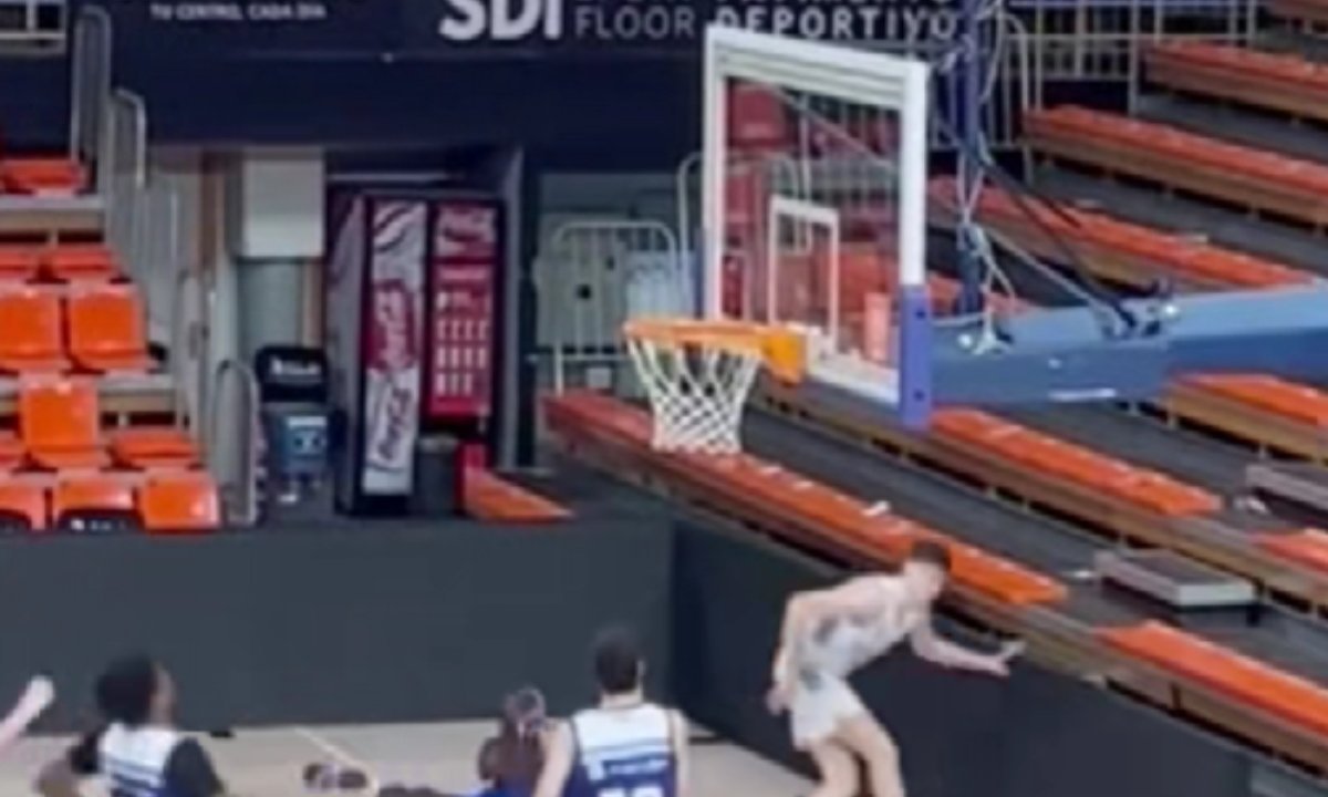 Hrvatsko 15-godišnje košarkaško čudo zaludjelo Španjolsku: Koš zbog kojeg ga uspoređuju s Larryjem Birdom Kép