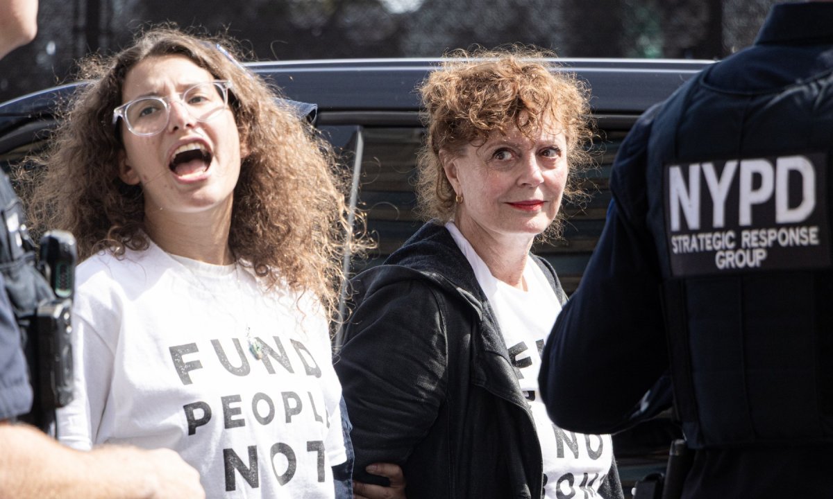 Drama u New Yorku: Oskarovka Susan Sarandon među stotinjak privedenih na prosvjedu