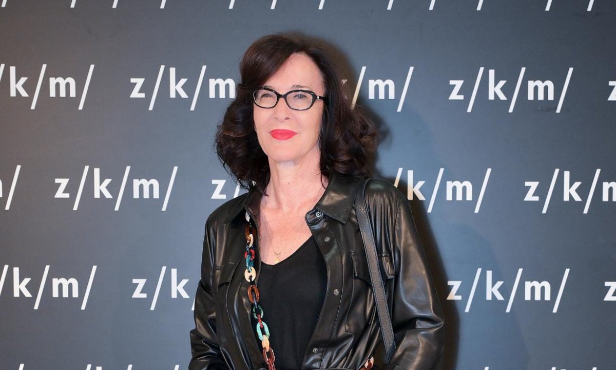 Kožni komplet i krznene natikače: Senka Bulić na premijeri u ZKM-u pokazala vrhunski modni bunt