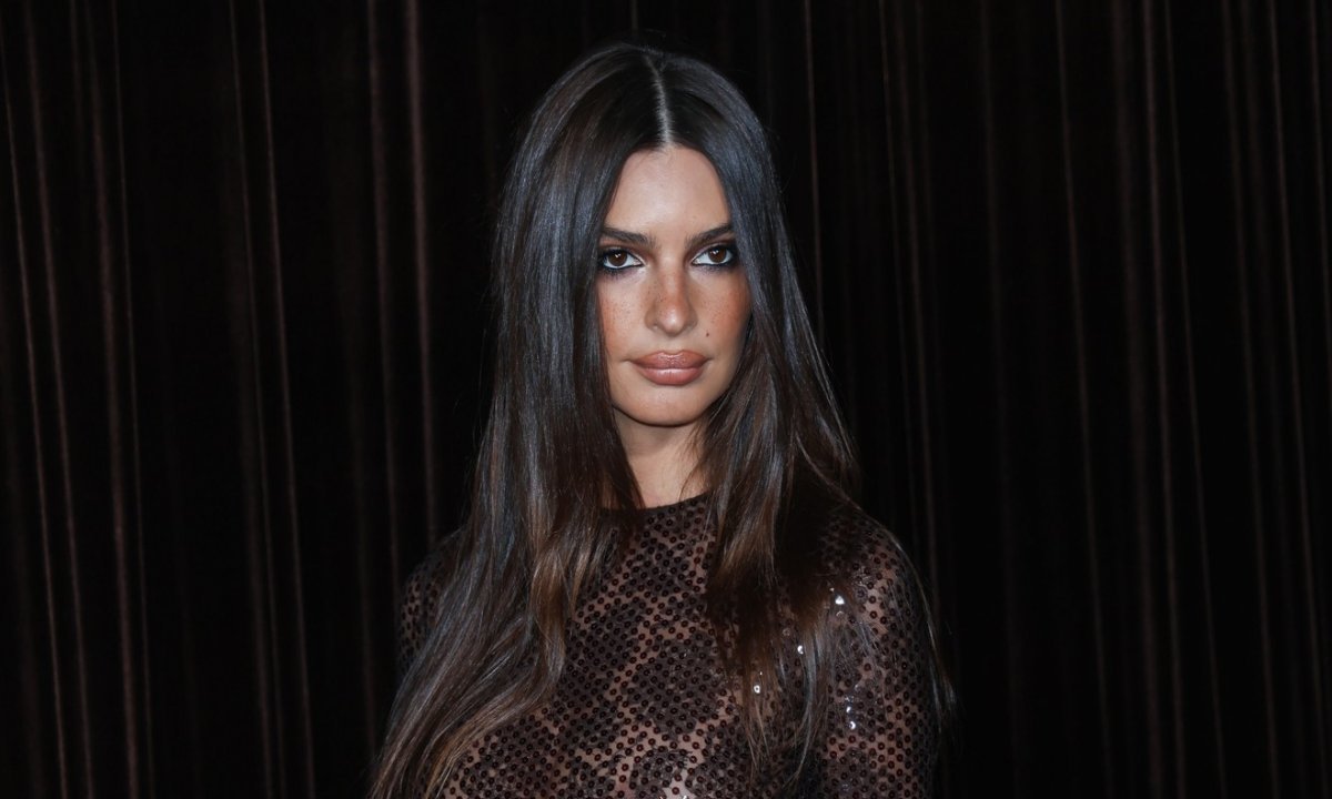 Emily Ratajkowski ponovno zaigrala na kartu provokacije: Prozirna haljina otkrila je gotovo sve