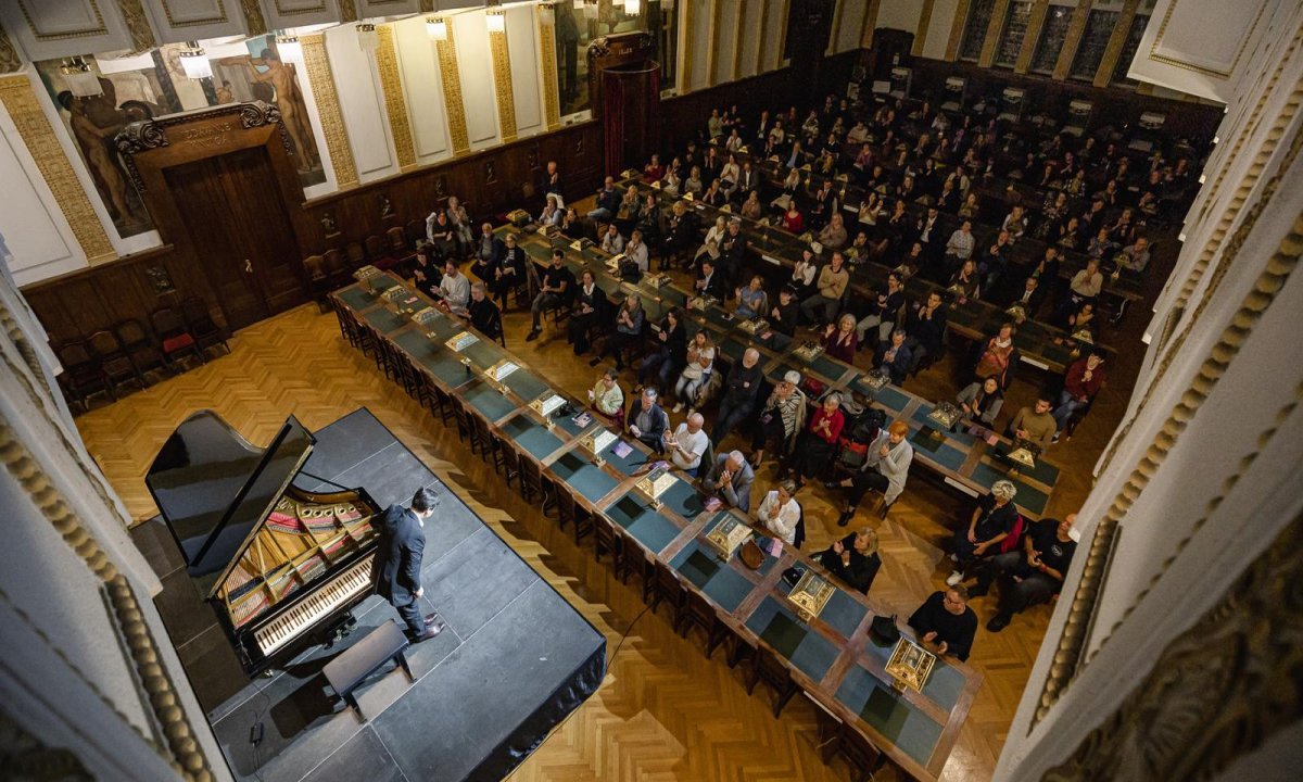 Od Leedsa do Chopinova natjecanja: Američki pijanist Eric Lu stiže pred zagrebačku publiku