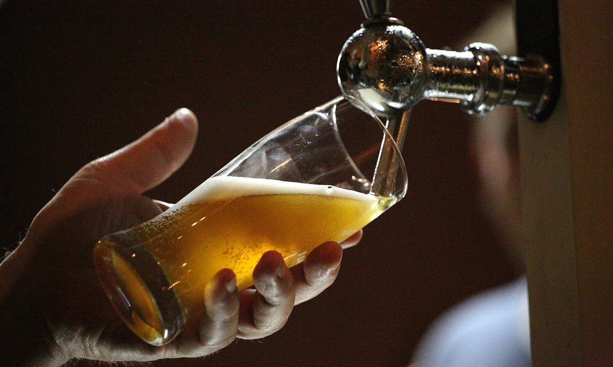 Volite popiti pivo? Liječnici upozoravaju na ono što se događa s jetrom, a da toga niste ni svjesni