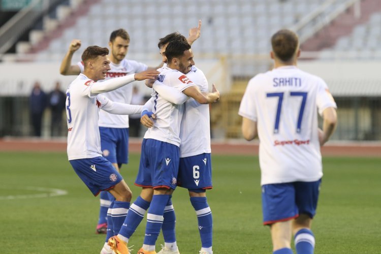 Foto - Varaždin poražen od momčadi Hajduka s dva gola Livaje