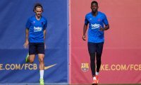 Antoine Griezmann (L) i  Ousmane Dembele
