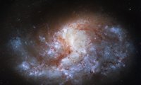 [FOTO] Hubble je snimio veličanstven prizor: Bacite pogled na spiralnu galaksiju do koje zemaljska svjetlost putuje 68 milijuna godina