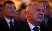 tko će naslijediti schmidta?