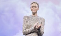 IZGLEDA FANTASTIČNO